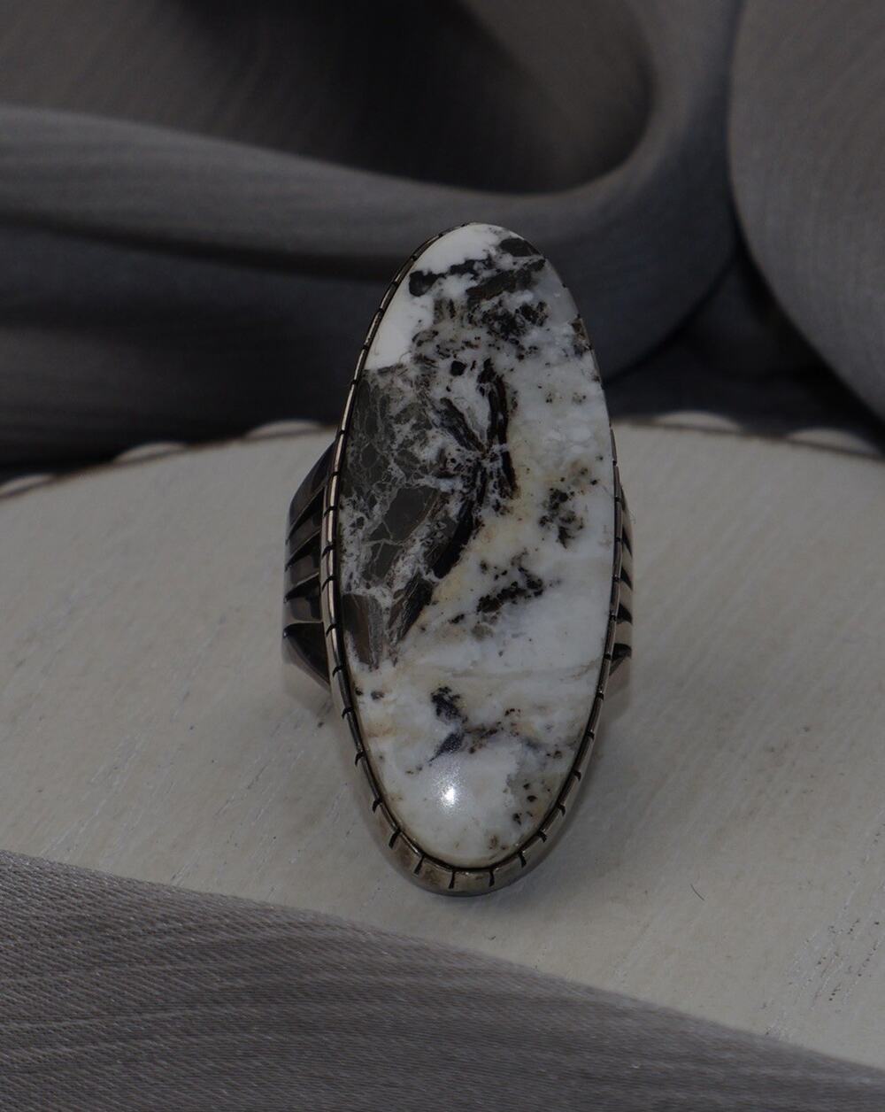 Navajo HRM Sterling Silver White Buffalo Ring 15.4G / Sz 7